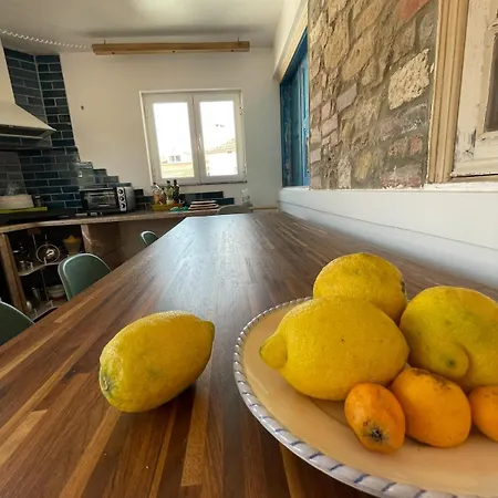 Feriehus Orange Tree House, Silver Coast, Alcobaca, Nazare